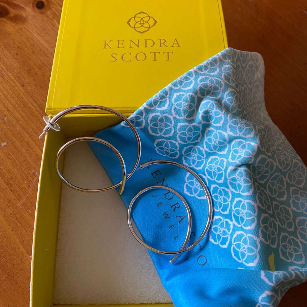 Kendra Scott Myles Hoop earrings